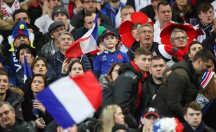 Dis public, quand reviendras-tu? Dis, au moins le sais-tu?