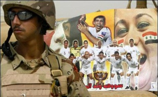 La plupart des joueurs de l'équipe irakienne de football, arrivés vendredi à Bagdad pour célébrer leur succès en Coupe d'Asie, ont quitté l'Irak samedi, après une visite de moins de 24 heures, a-t-on appris auprès de la fédération nationale de football.