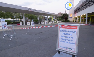 La station du centre commercial Atout-Sud, à Rezé, à sec mercredi