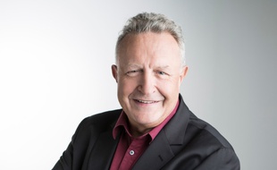 Michel Field a été nommé à la direction de l'information de France Télévisions le lundi 7 décembre 2015