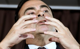 Carlos Ghone, PDG de Nissan et Renault, lors d'une conférence de presse à Yokohama au Japon, le 12 mai 2016
