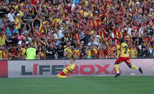 La joie des Lensois après le succès dans le derby