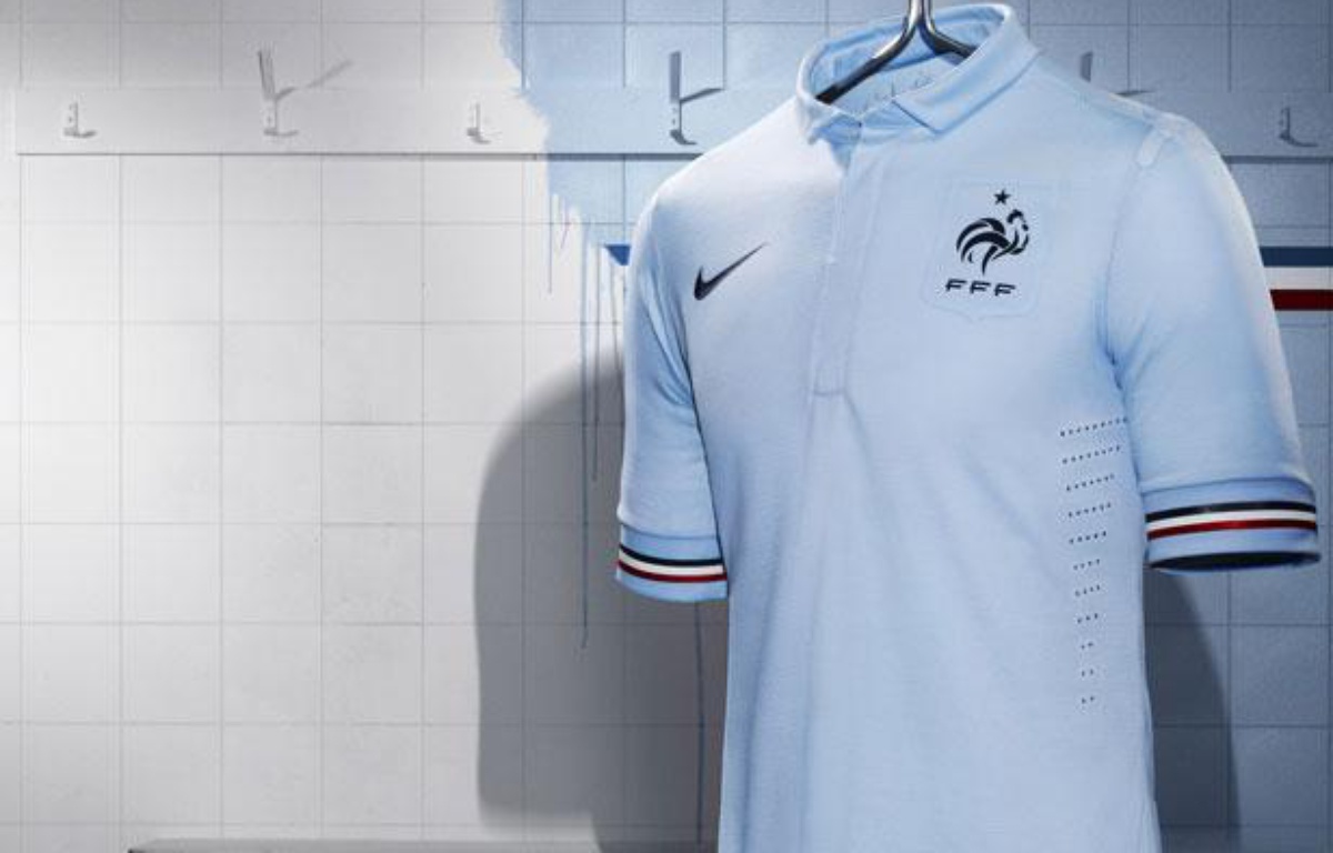 Football: Le nouveau maillot extérieur de l'équipe de France dévoilé