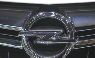 Le responsable du comité d'entreprise d'Opel de Bochum, Rainer Einenkel, a appelé dimanche à ce qu'une décision soit prise d'ici la fin de l'année sur l'avenir de l'entreprise en difficulté, alors que les négociations vont devoir se prolonger.