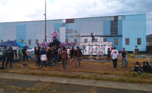 L'un des «murs de son» ce mercredi matin, sur l'île de Nantes.