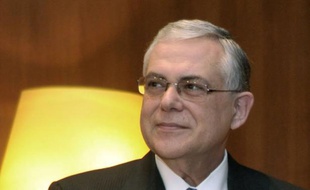 Le patron de l'Institut de la finance internationale, Charles Dallara, doit arriver mercredi soir à Athènes pour reprendre les discussions "dès qu'il sera possible" avec le gouvernement grec sur l'effacement de la dette, a-t-on appris au ministère grec des Finances.