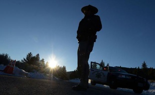 Le corps calciné retrouvé dans la nuit de mardi à mercredi dans un chalet de la région de Los Angeles est bien celui de Christopher Dorner, un ancien policier responsable de la mort de quatre personnes dans une vendetta contre la police, ont annoncé jeudi les autorités.