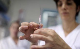 Une élève infirmière à l'hôpital d'Angers le 25 octobre 2013