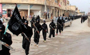 Une photo, prise dans la ville de Raqqa, postée sur internet par des sympathisants de Daesh pour célébrer la chute de Palmyre.