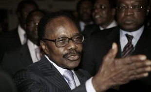 Le Gabon a protesté mercredi contre un reportage de la télévision française publique France 2 sur les biens immobiliers du président Omar Bongo Ondimba en France et "réfléchit à la suite à donner aux relations franco-gabonaises".