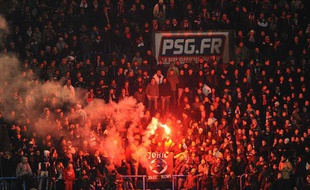 Une tribune des supporters du PSG au Parc des Prince.