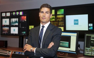 Choix de la jeunesse dans l'audiovisuel: Mathieu Gallet, 37 ans, PDG de l'INA à la carrière fulgurante, a été nommé jeudi par le Conseil supérieur de l'audiovisuel nouveau président de Radio France à partir de mai, succédant à Jean-Luc Hees pour cinq ans.