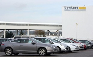 Renault a proposé mardi des départs anticipés à la retraite pour pénibilité à 3.000 salariés sur trois ans, un dispositif réclamé par les syndicats, mais qu'ils interprètent comme un dégraissage alors que la direction n'a pas encore annoncé d'embauches en parallèle.