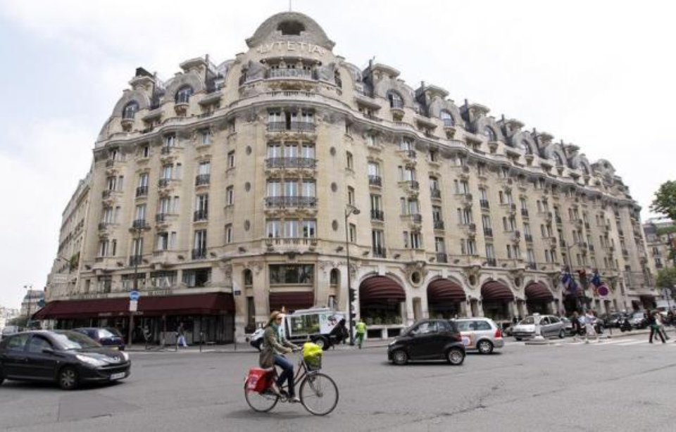 Quels Sont Les 11 Palaces Parisiens Paris: Un couple d’octogénaires se suicide dans un palace main dans la main