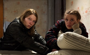 Léa Seydoux et Sara Forestier dans «Roubaix, une lumière» d'Arnaud Desplechin