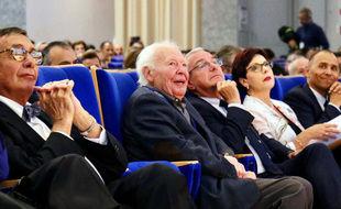 Pierre Laffitte aux côtés du maire d'Antibes et président de la communauté d’agglomération Sophia Antipolis, Jean Leonetti