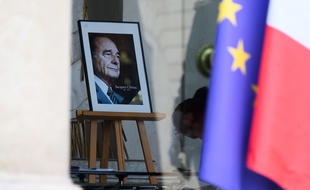 Un livre de condoléances a été installé jeudi 26 septembre 2019 au palais de l'Elysée en hommage à l'ancien président de la République Jacques Chirac.