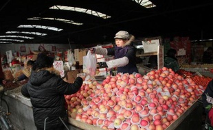 La hausse des prix à la consommation, principale jauge de l'inflation en Chine, a légèrement ralenti en août, à 2,6% sur un an, contre 2,7% en juillet, a rapporté lundi le Bureau national des statistiques (BNS).