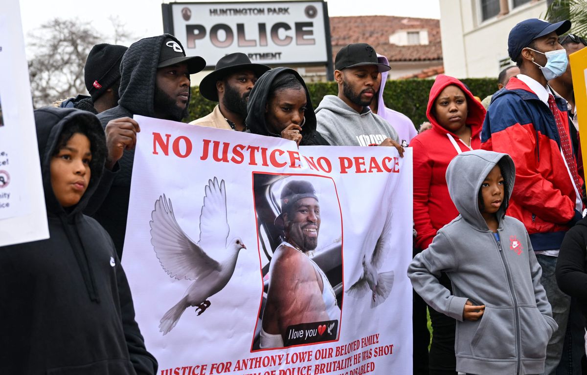 Californie : Des policiers tuent un Afro-Américain amputé des deux jambes, qui s'enfuyait armé d'un couteau