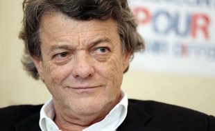 Jean-Louis Borloo a jeté mardi à l'occasion des journées parlementaires centristes les fondations d'un nouveau parti, l'Union des démocrates et indépendants (UDI), qui entend occuper le centre de l'échiquier politique et devenir "la première formation politique" du pays.