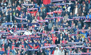 Les supporters du PSG, au Parc des Princes, lors d'un match contre Dijon, le 23 octobre 2011.