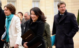 L'encadrement des loyers prévu par la loi sur le logement de Cécile Duflot ambitionne d'enrayer la flambée des prix locatifs dans les zones tendues, mais ce dispositif comporte encore bien des inconnues alors même qu'il est en discussion au Parlement.