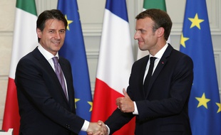Giuseppe Conte et Emmanuel Macron ont donné une conférence de presse commune à l'Elysée, le 15 juin 2018.