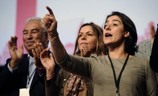 Le Parti socialiste a réaffirmé lundi que des économies budgétaires étaient indispensables mais qu'il n'y aurait pas de hausse d'impôts pour l'année 2014, alors que l'Etat est à la recherche de 6 milliards d'euros supplémentaires.