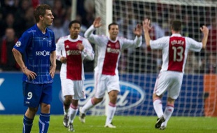 L'Auxerrois Walter Biersa abattu après la défaite contre l'Ajax, le 19 octobre 2010 à Amsterdam.