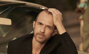 Le chanteur Calogero.