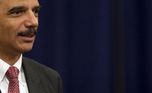 Le ministre américain de la Justice a justifié lundi l'élimination, au nom de la loi, de citoyens américains dans le cadre de la guerre contre le terrorisme, lors d'une première déclaration officielle sur ce sujet controversé soulevé par les défenseurs des droits de l'Homme.