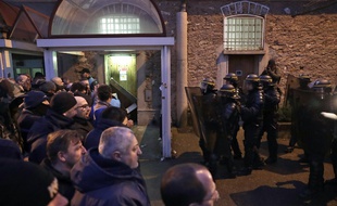 Devant la prison de Fresnes le 24 janvier 2018.