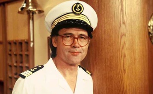 René Morizur sur le tournage de la série "La Croisière Foll'amour", de TF1