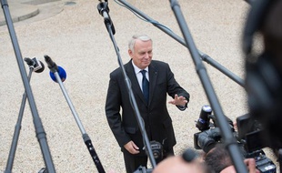 Jean-Marc Ayrault dans la cour de l'Elysée, le 11 septembre 2013.