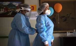 Des infirmières au Salvador.