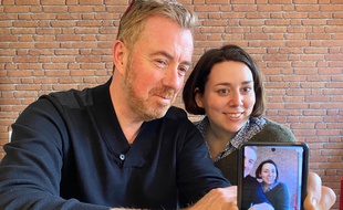 Les journalistes Christophe Séfrin et Anne-Laetitia Béraud à 20 Minutes, le 25 février 2020