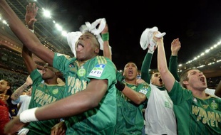 Les finalistes de la Coupe de la Ligue rattrapent leur retard en L1 mercredi, le vainqueur, Saint-Etienne, recevant Ajaccio avec la course au podium à l'esprit, tandis que Rennes accueille Troyes dans une drôle d'ambiance après l'annonce du départ de Frédéric Antonetti.