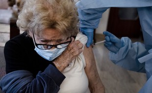 Seuls 76% des plus de 75 ans ont reçu au moins une dose de vaccin