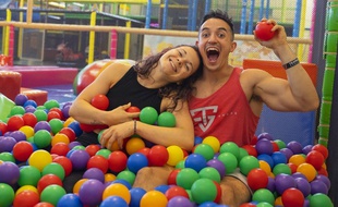 Le couple de YouTubeurs TiboInshape et Juju Fitcats positifs au Covid-19