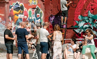 Le Shake Well est un festival international de graffiti qui se tient chaque année depuis 2016 sur la métropole bordelaise.