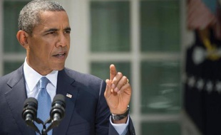 Le président américain Barack Obama a pris le monde par surprise en annonçant sa décision de principe de frappes contre la Syrie, mais pas avant un feu vert du Congrès, écartant ainsi une action militaire à court terme.