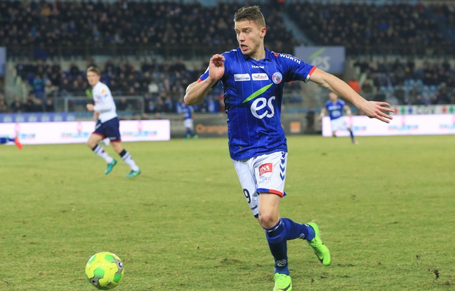 EN DIRECT. Dans ce choc à l'ancienne, Strasbourg a mis le temps mais finit en déroulant à Auxerre (0-2)