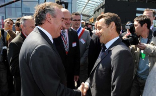 François Bayrou et Nicolas Sarkozy, à Bordes, dans les Pyrénées-Atlantiques, le 22 juin 2010.
