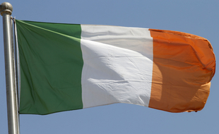 Le drapeau irlandais (illustration).