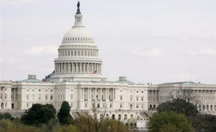 Les Etats-Unis auront sous peu une nouvelle loi codifiant les écoutes antiterroristes, après une adoption définitive par le Congrès qui a mis fin mercredi à une féroce bataille politique et idéologique sur les moyens de la lutte contre le terrorisme et le respect des libertés.