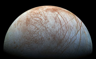 Europa, une des lunes de Jupiter, photographiée par la Nasa.