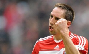 Le milieu du Bayern Munich Franck Ribéry explique mardi dans L'Equipe qu'il "veut tout gagner si c'est possible, même le Ballon d'Or."