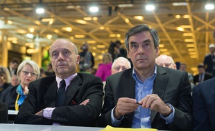Alain Juppé et François Fillon, le 13 février 2016 à Paris.