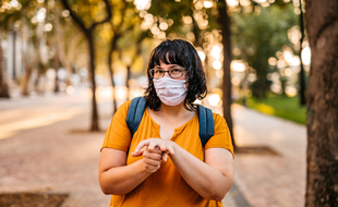 La langue des signes est très demandée dans les secteurs comme le médico-social et l'éducatif.