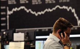 Les bourses asiatiques s'écroulaient de nouveau vendredi, paniquées par la chute de Wall Street, à quelques heures d'une réunion cruciale des grands argentiers du Groupe des Sept.